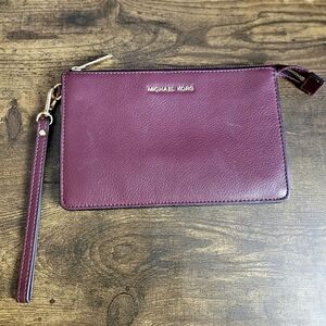 Michael Kors Jet Set Burgundy Pebbled Leather Zip Wristlet Wallet